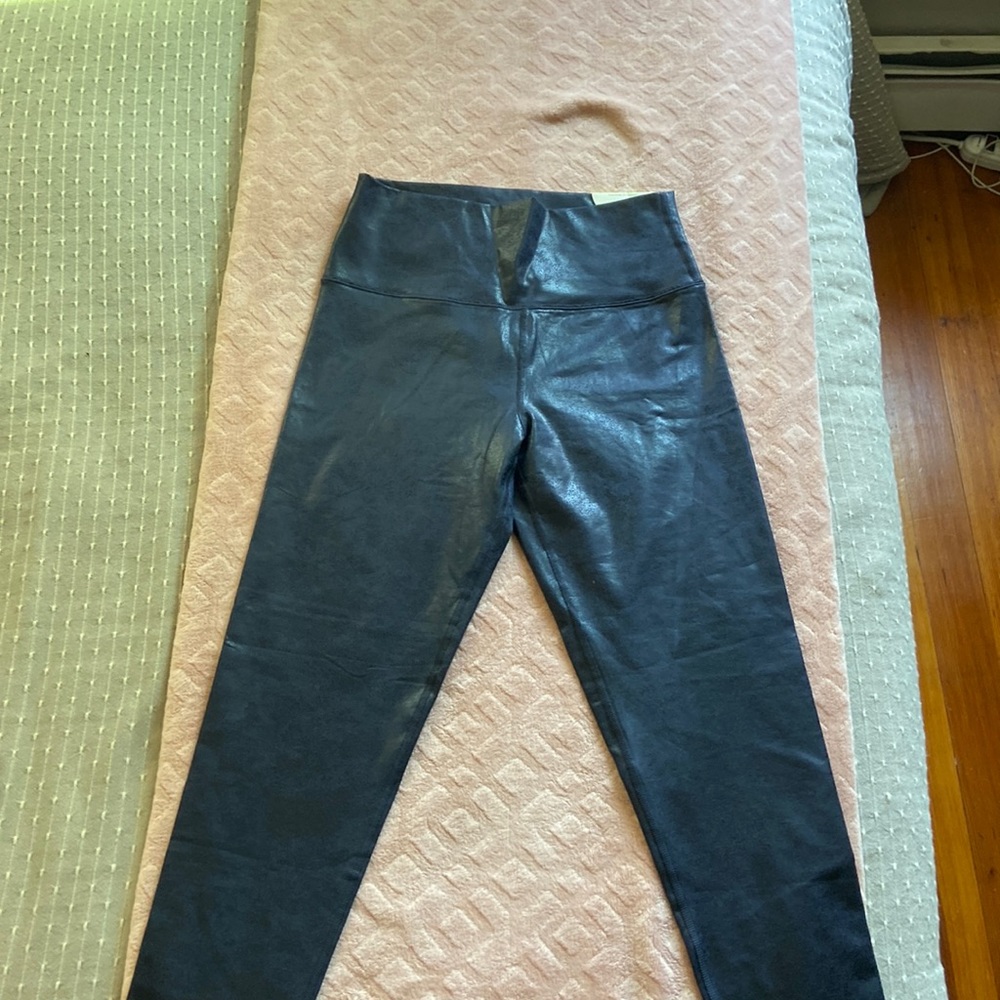 NWT Aerie Offline Leggings
